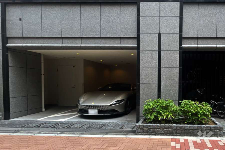 敷地内駐車場（屋内平面式）