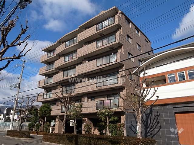 プレステージ西宮香枦園の外観（南東側から）