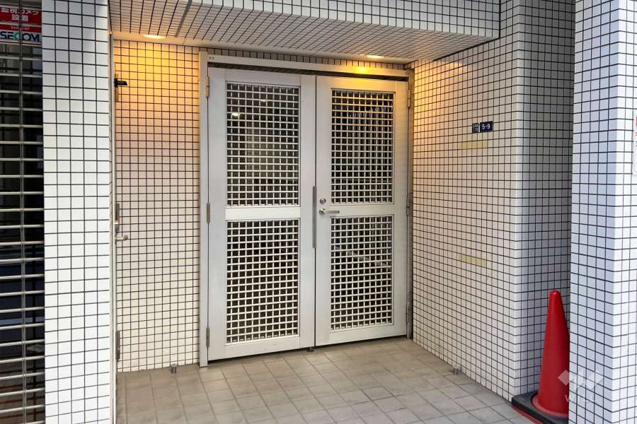 駐輪場の出入り口