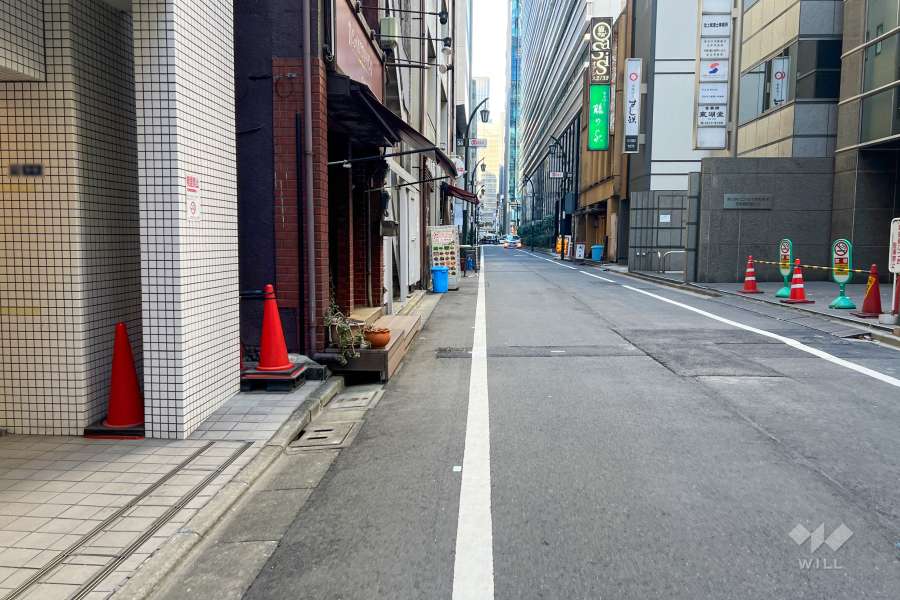 敷地北東側の前面道路