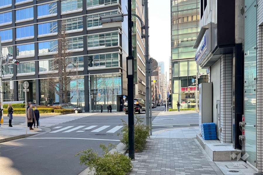 敷地南東側の前面道路