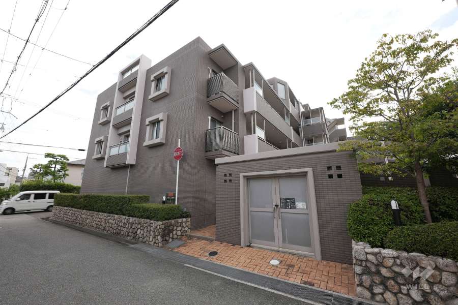 グランクレスト夙川の外観（北東側から）