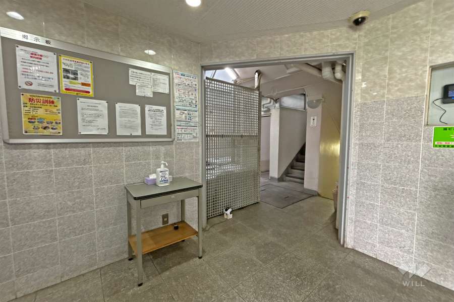 エントランス内