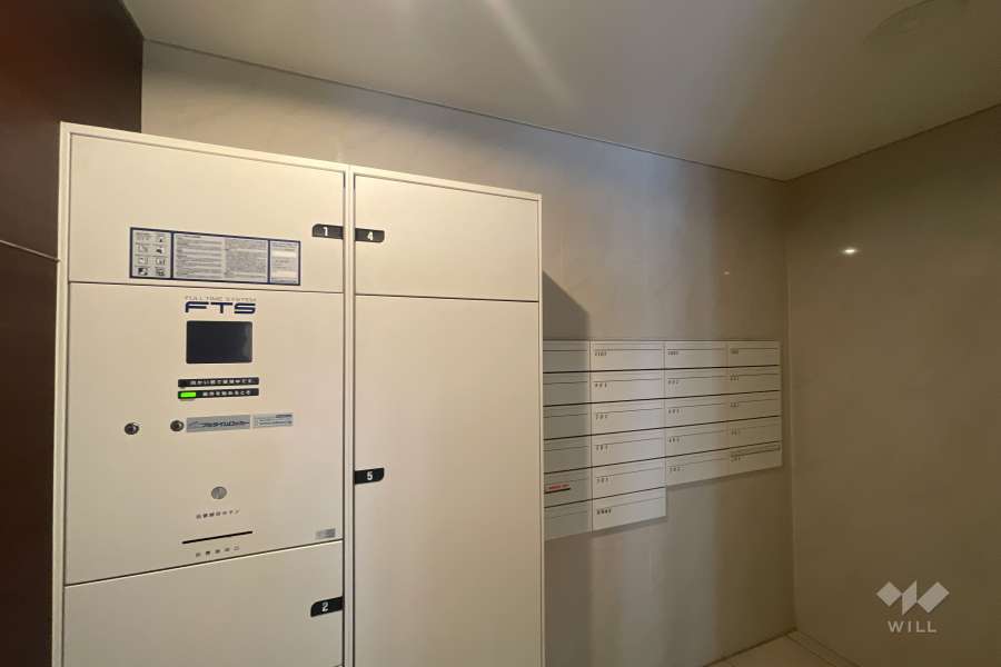 宅配ボックスと共用ポスト