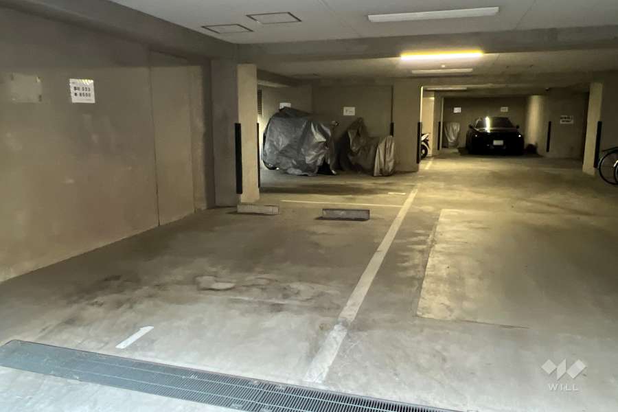 敷地内駐車場（屋内平面式）