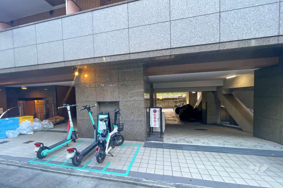 駐車場の出入り口