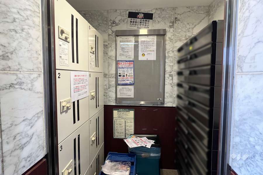 宅配ボックスと共用ポスト