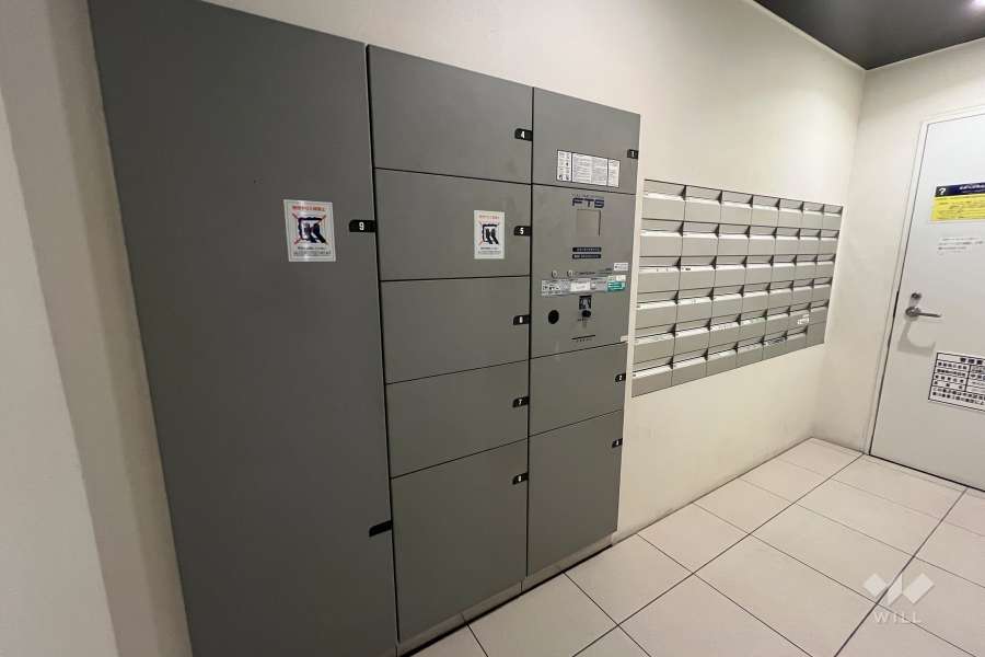 宅配ボックスと共用ポスト