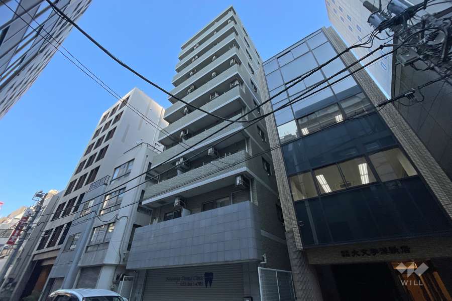 日本橋三越前アムフラット壱番館の外観（南西側から）