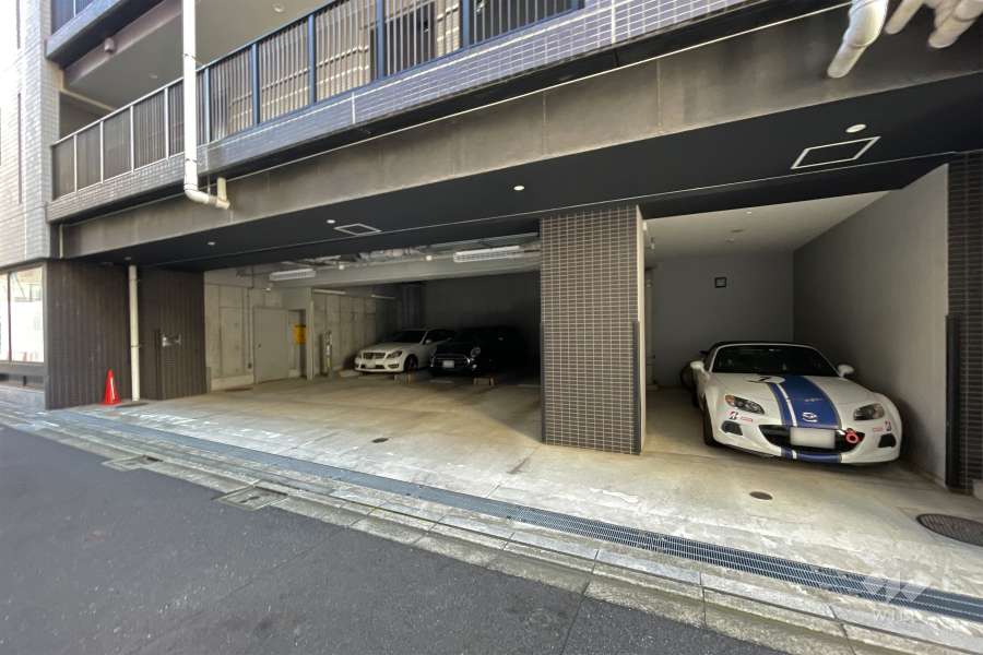 敷地内駐車場（屋内平面式・屋内機械式）