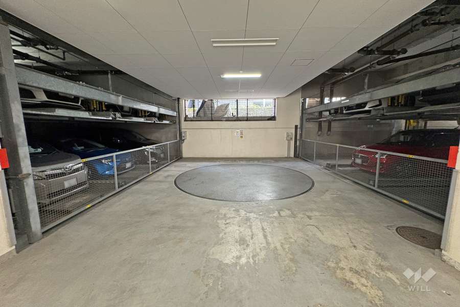 敷地内駐車場（屋内機械式）