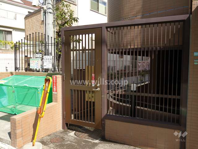 駐輪場の出入り口