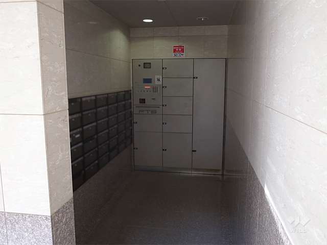 共用ポストと宅配ボックス