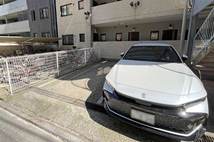 敷地内駐車場（屋外平面式）