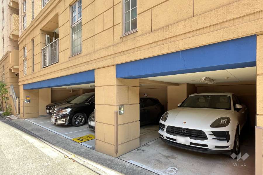 敷地内駐車場（屋内平面式）　