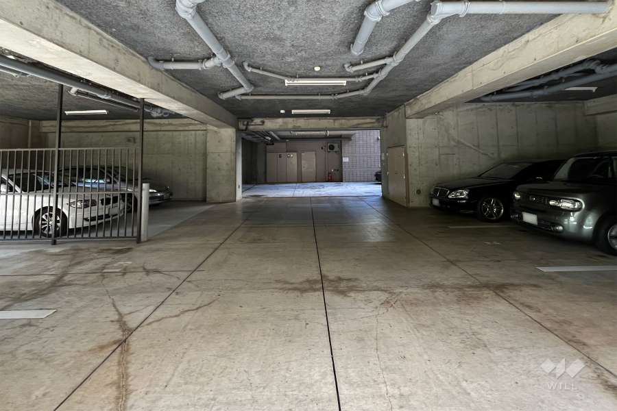 敷地内駐車場（屋内平面式）