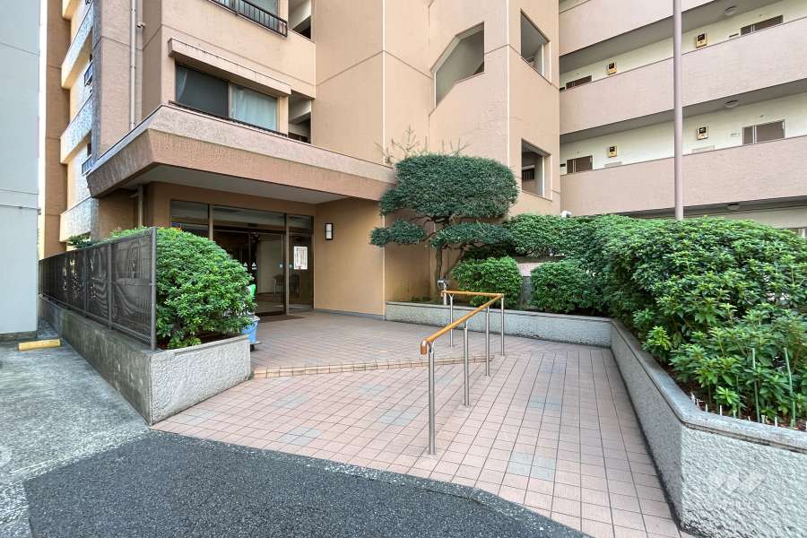 エントランスアプローチ