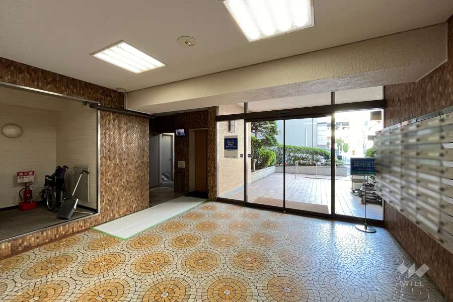 エントランス内