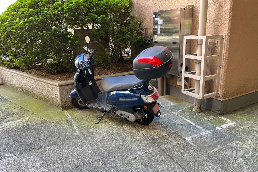バイク置き場