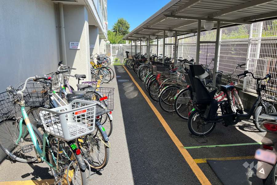 駐輪場（屋根付き）