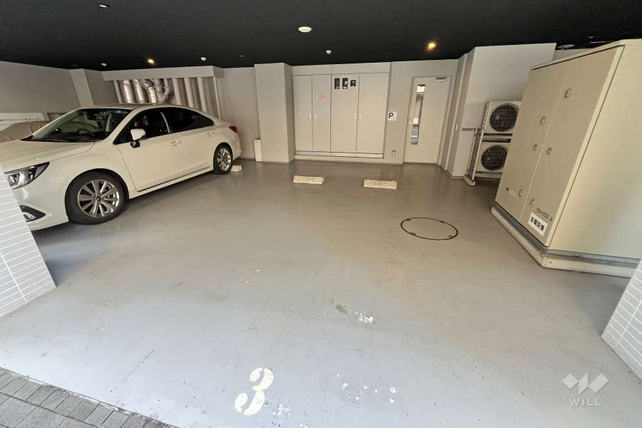 敷地内駐車場（屋内平面式）