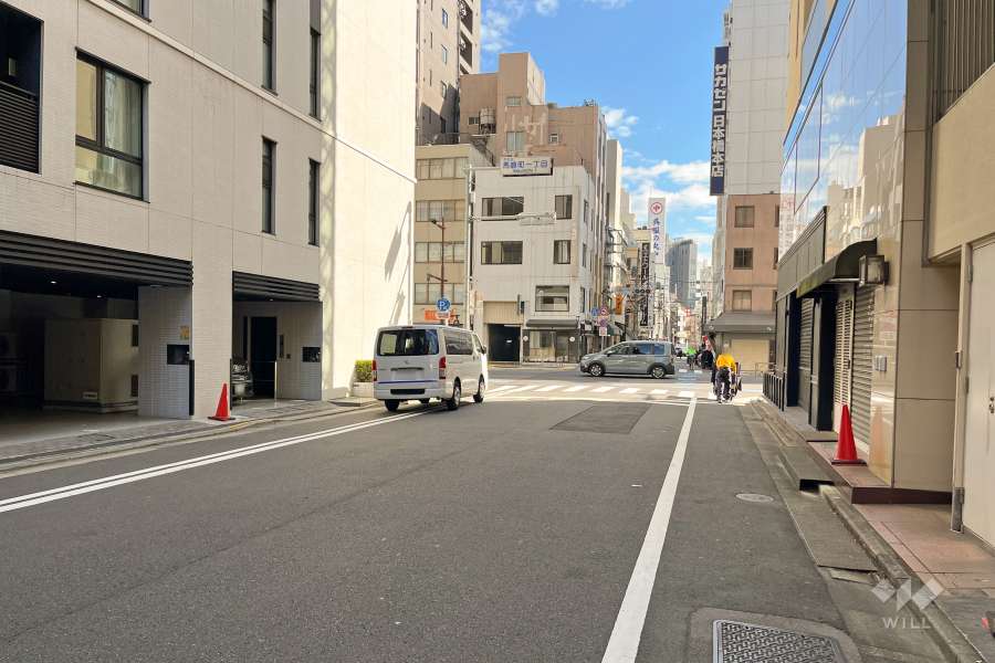 敷地南西側の前面道路