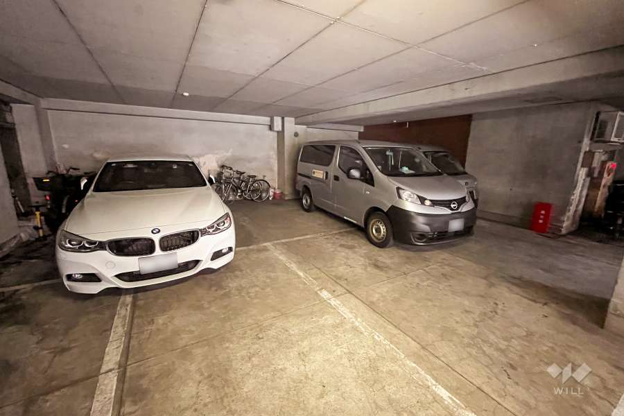 敷地内駐車場（屋内平面式）