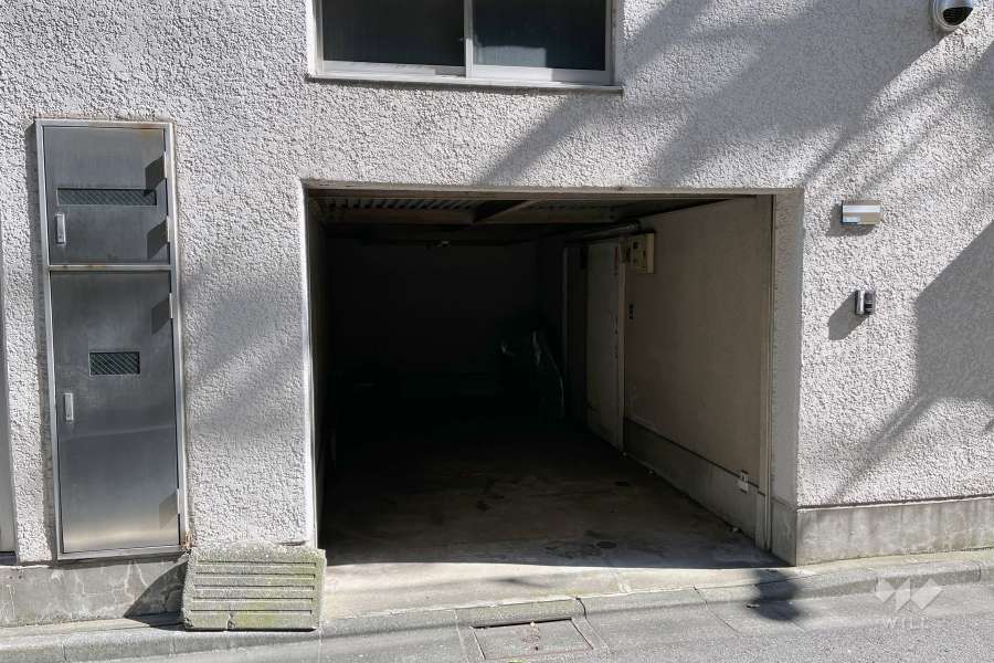 駐車場の出入り口