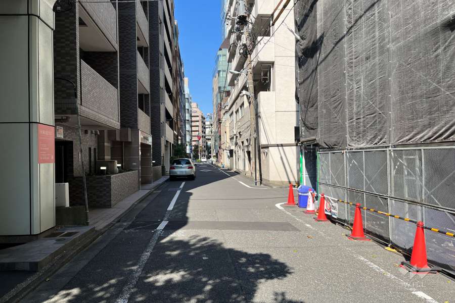敷地南西側の前面道路