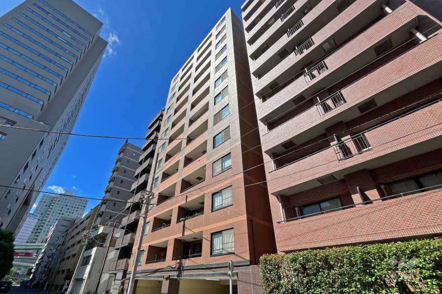 クレストフォルム日本橋リバーフロントタワーの外観（北東側から）