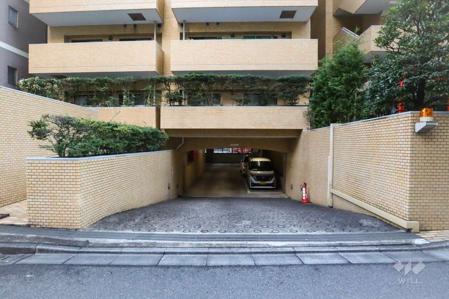 駐車場の出入り口