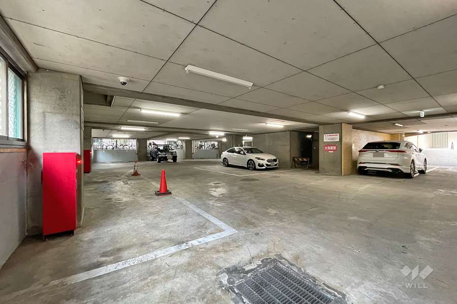 敷地内駐車場（屋内平面式）
