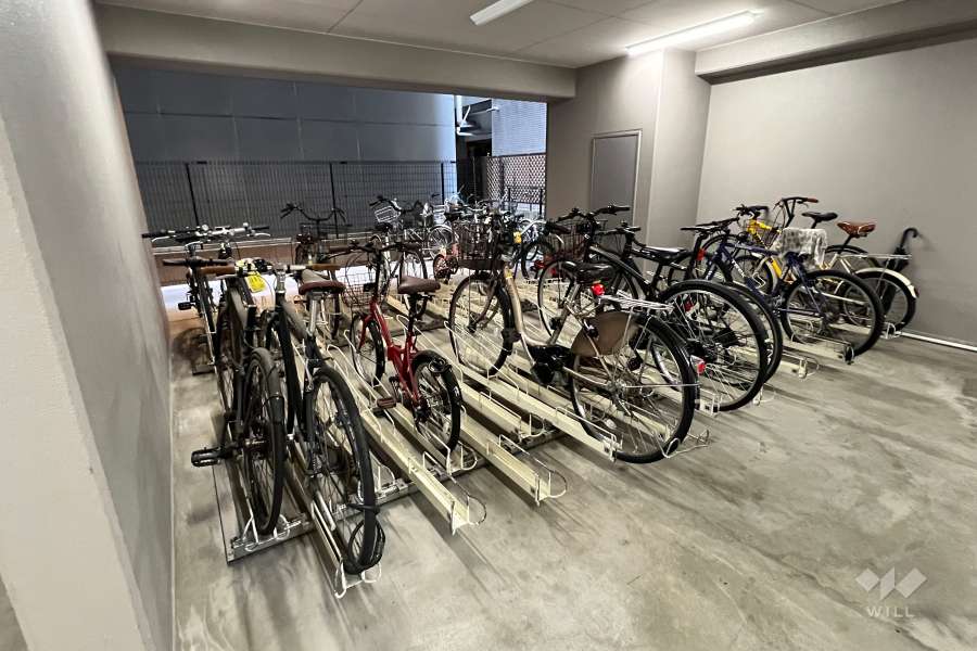 屋内に設けられた駐輪場