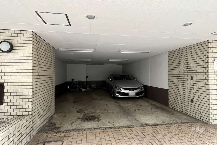 敷地内駐車場（屋内平面式）