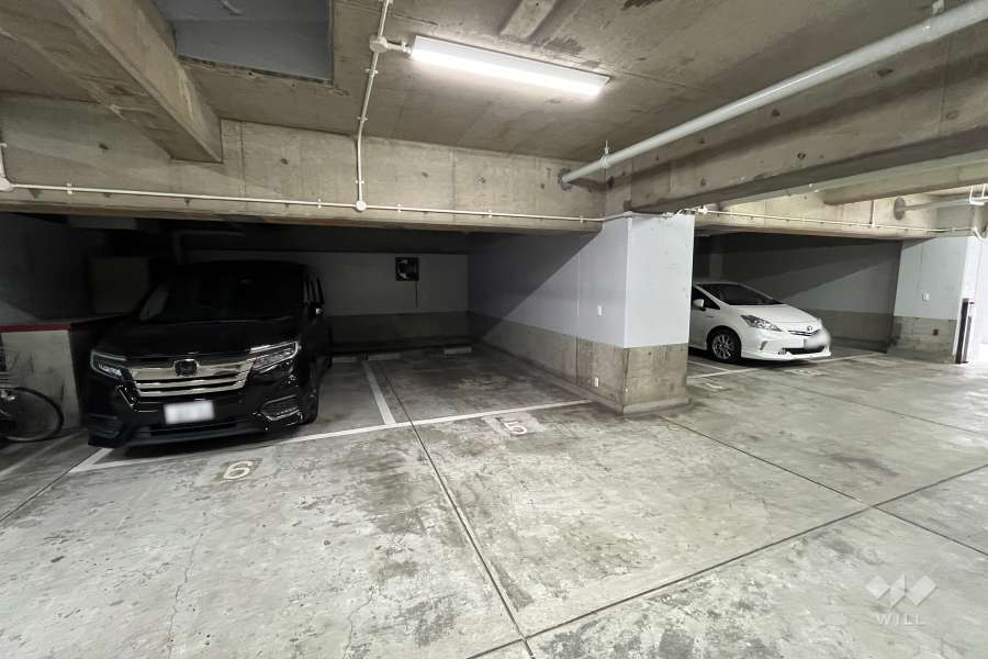 敷地内駐車場（屋内平面式）