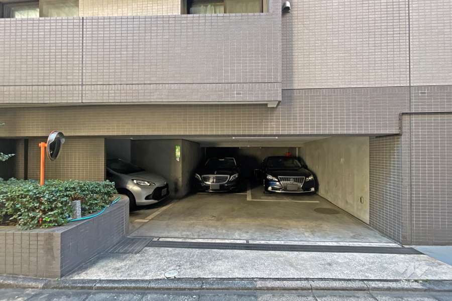 敷地内駐車場（屋外平面式）