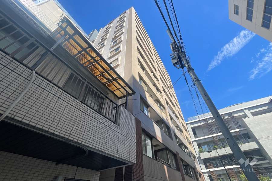 プラハ東京八丁堀の外観（南西側から）