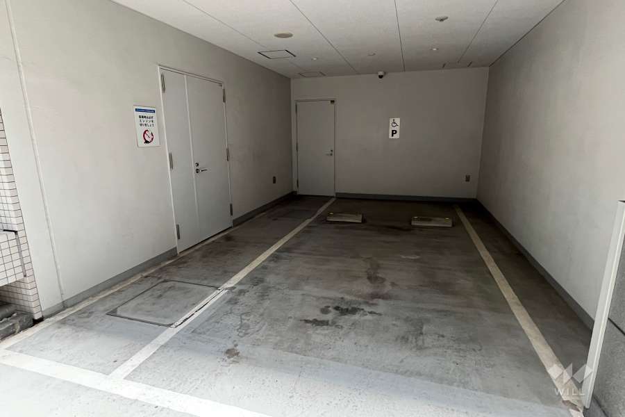 敷地内駐車場（屋内平面式）