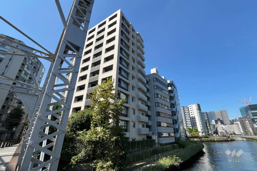 パークハウス八丁堀リバーサイドの外観（東側から）