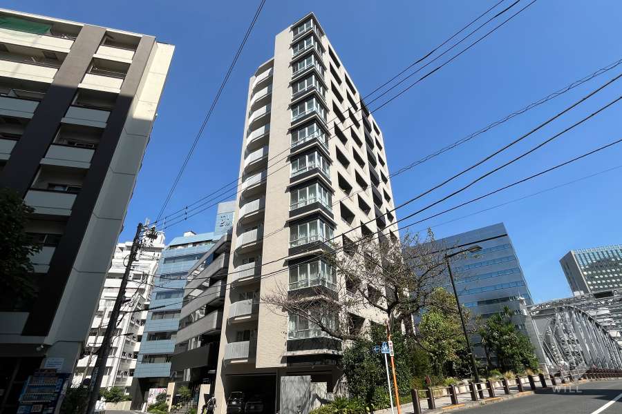 パークハウス八丁堀リバーサイドの外観（南側から）