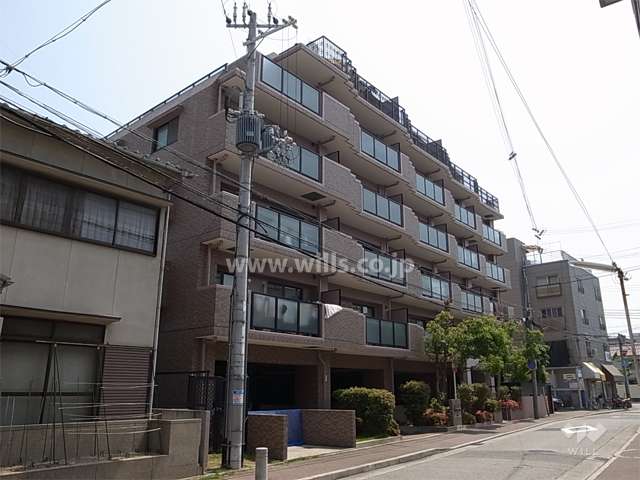 プレステージ西宮甲子園の外観（南西側から）