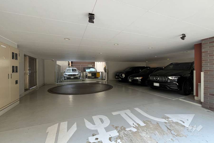 敷地内駐車場（屋内平面式・屋外機械式）