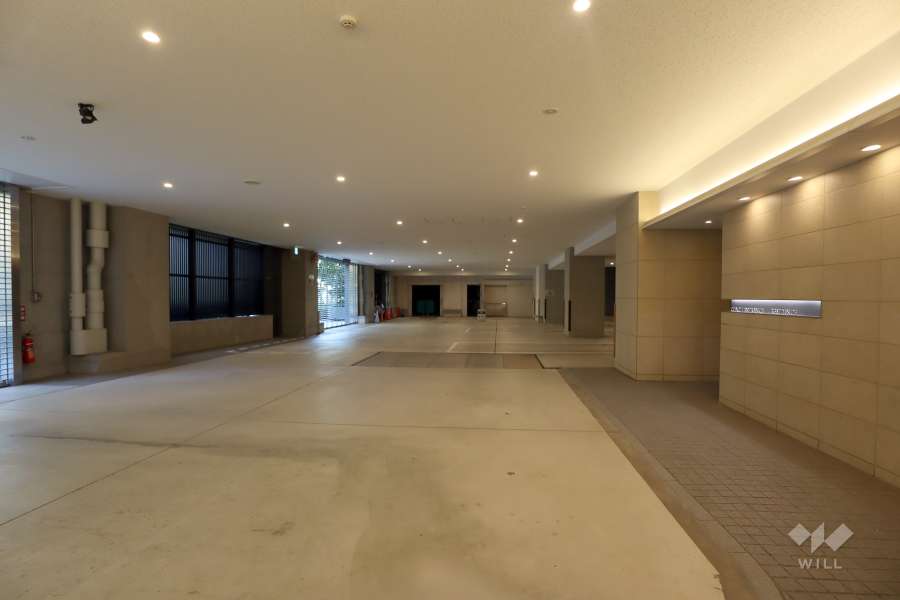 敷地内駐車場（屋外平面式）