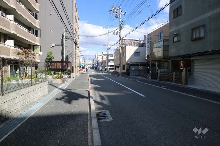 敷地東側の前面道路（北方向）