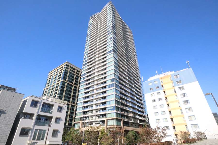 パークシティ中央湊ザタワーの外観(南東側から)