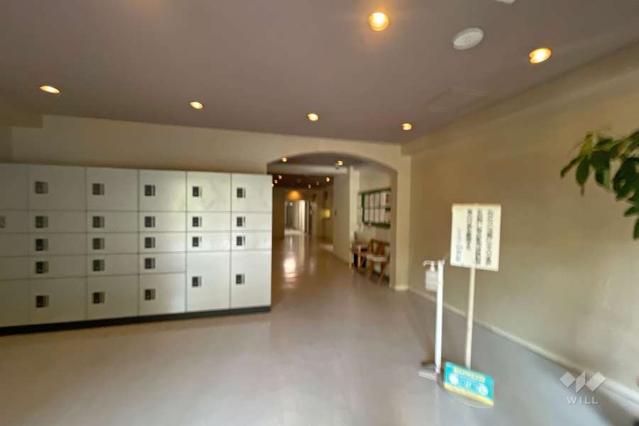 エントランスホール