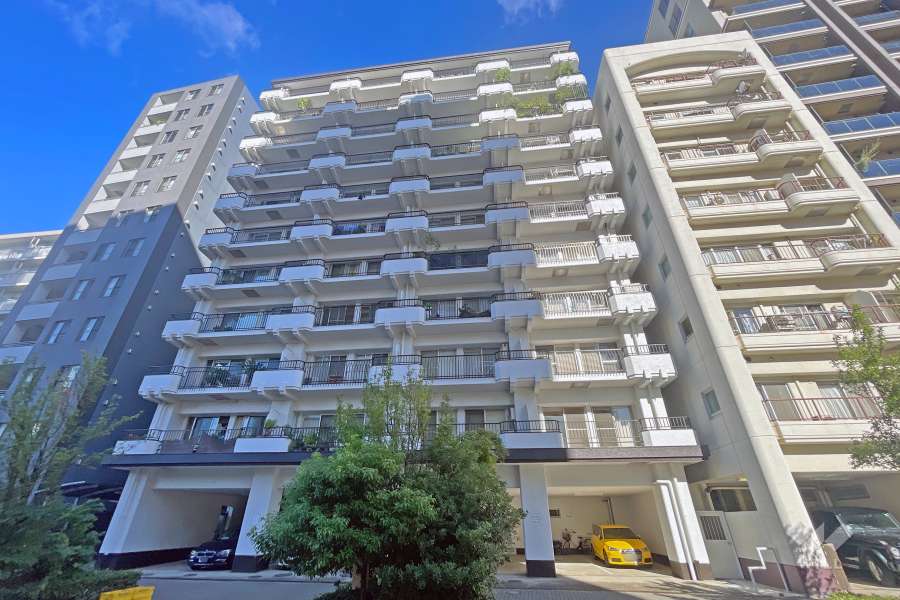 明石町アビタシオンの外観（南東側から）