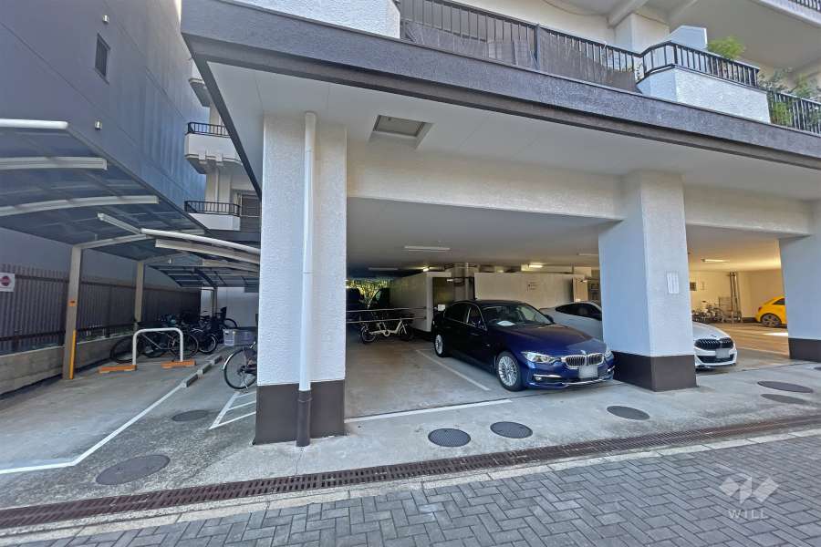 敷地内駐車場（屋内平面式）