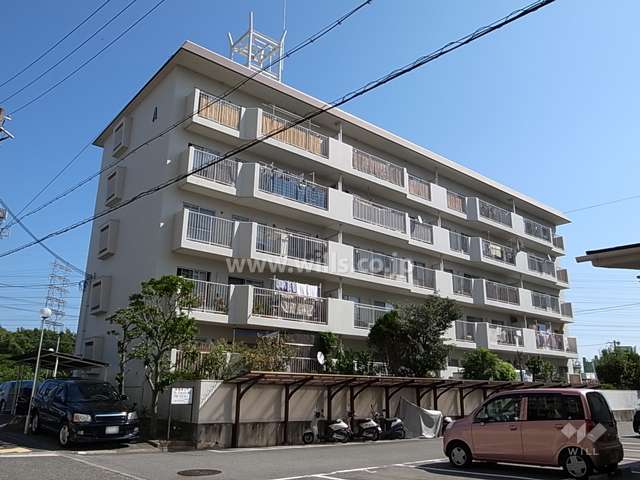 宝塚第2小浜コーポラスA棟の外観（西側から）