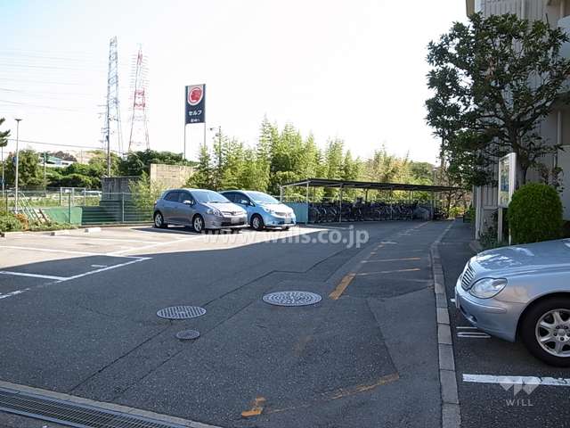 敷地内駐車場（屋外平面式）